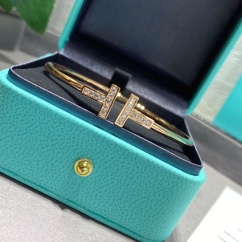 Tiffany Diamond Wire 18K Gold Bracelet