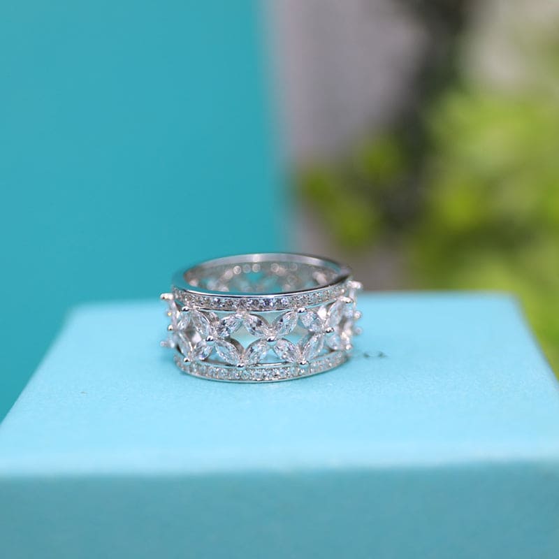 Tiffany Victoria 18K Gold Ring