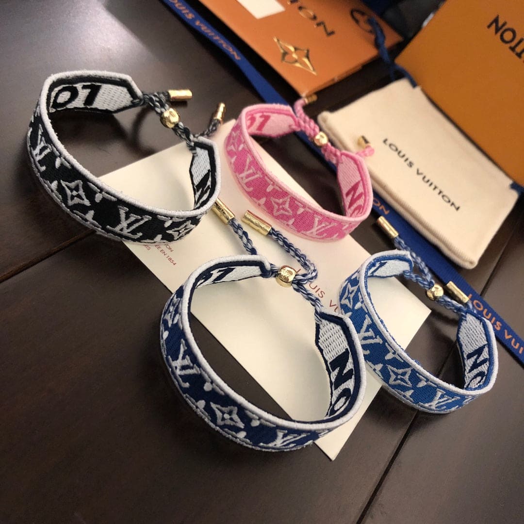Louis Vuitton Buddy Pink 18K Gold Bracelet