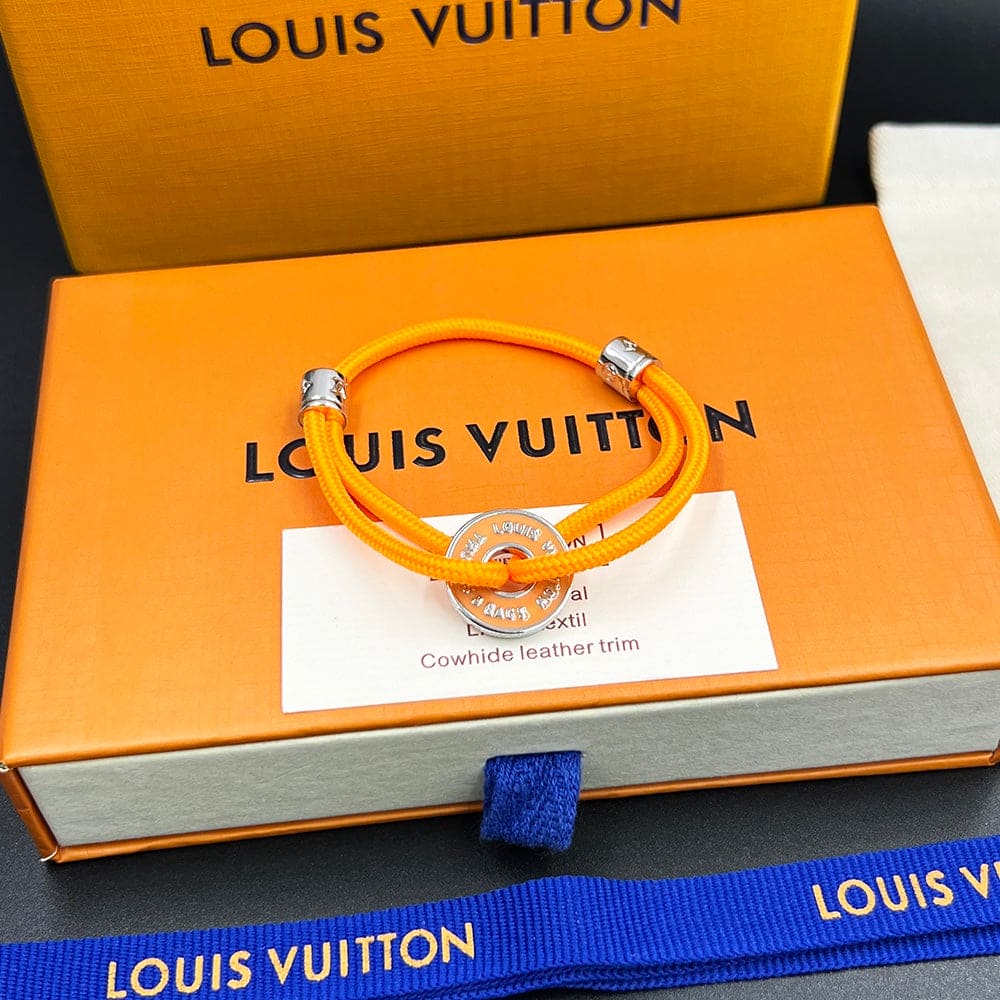 Louis Vuitton Disc 18K Gold Bracelet
