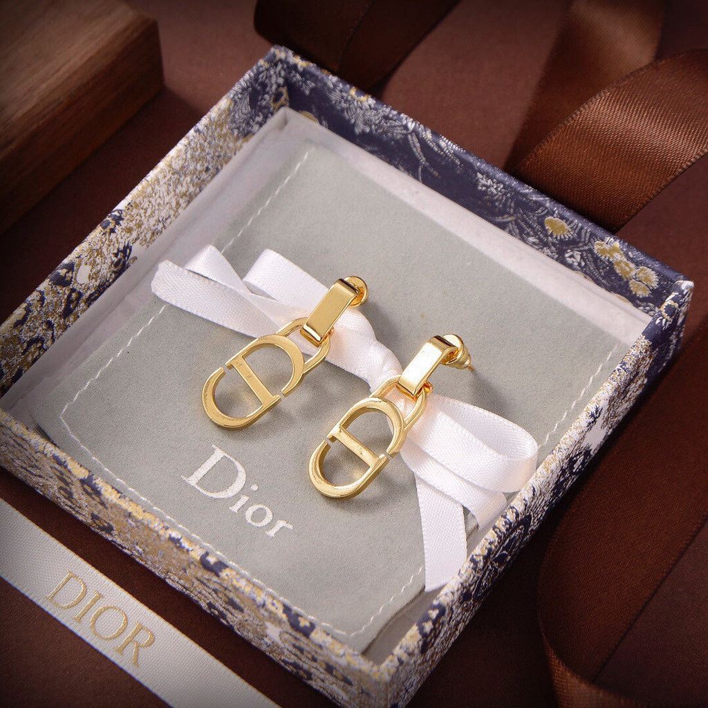 Dior 30 Montaigne 18K Gold Earrings