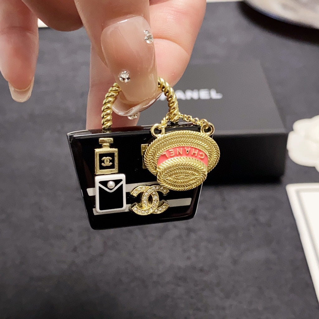 Chanel Bag 18K Gold Brooch
