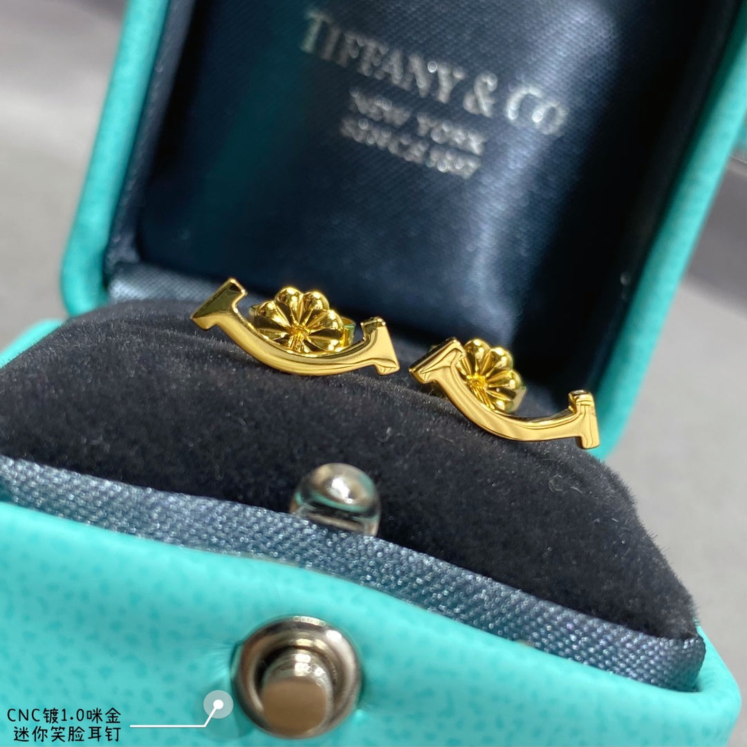 Tiffany Smile 18K Yellow Gold Earrings