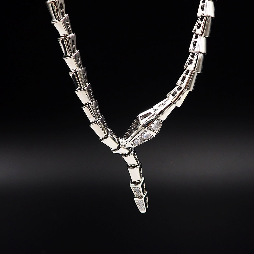 Bvlgari Serpenti Viper Demi-Pave Diamonds 18K Gold Necklace