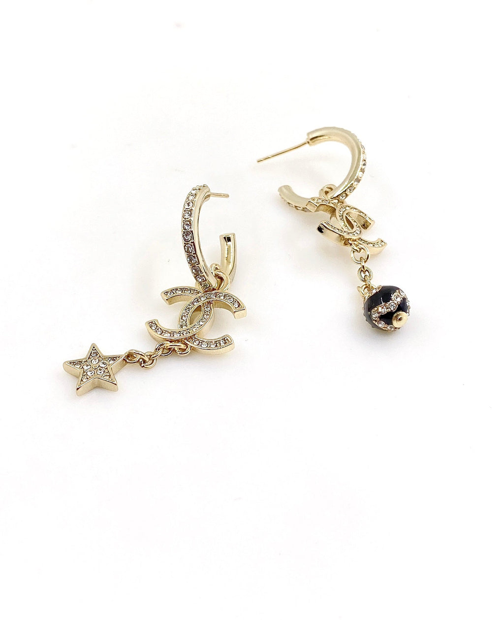 Chanel Star Pearls Pendant 18K Gold Earrings